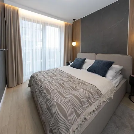 Easy Rent- Wieniawska4u Centrum, Free Parking Апартаменты